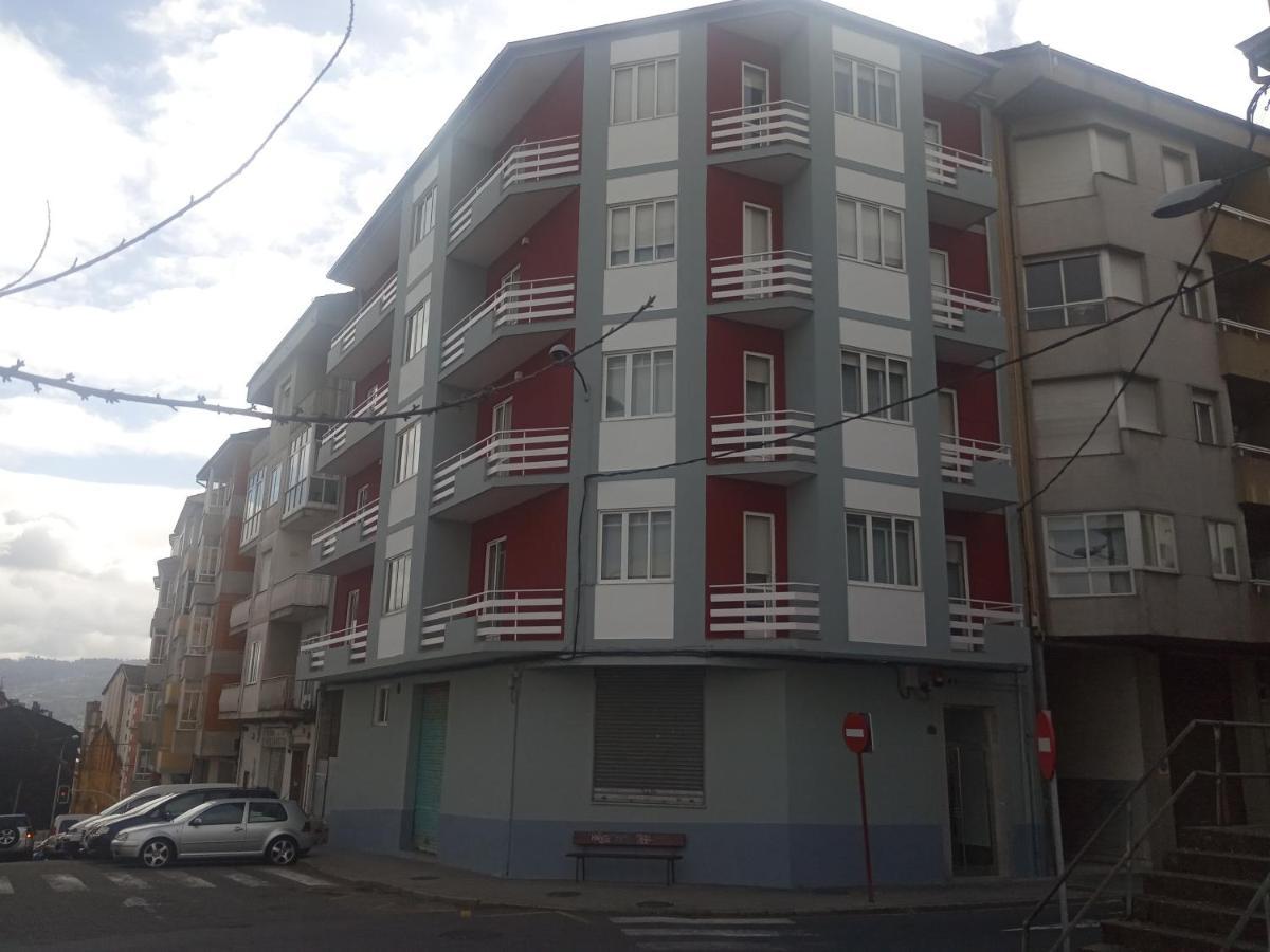 Hostal Outarelo Ourense Exterior photo